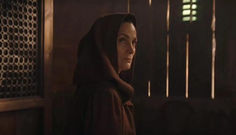 РџРµСЂРІС‹Рµ Р·СЂРёС‚РµР»Рё РЅР°Р·РІР°Р»Рё Р—РІРµР·РґРЅС‹Рµ РІРѕР№РЅС‹: РђРєРѕР»РёС‚ РґРёРЅР°РјРёС‚РѕРј