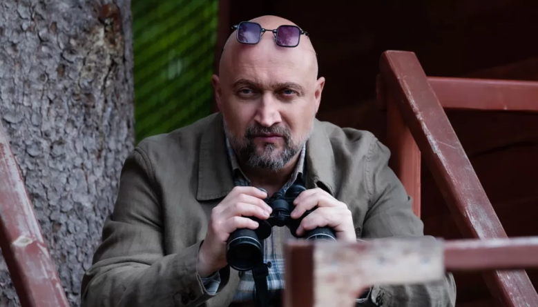 Р“РѕС€Р° РљСѓС†РµРЅРєРѕ РїСЂРѕС‚РёРІ СЃСѓРїРµСЂР·Р»РѕРґРµРµРІ РІ С‚СЂРµР№Р»РµСЂРµ СЃРµСЂРёР°Р»Р° РљСЂР°СЃРЅС‹Р№ 5