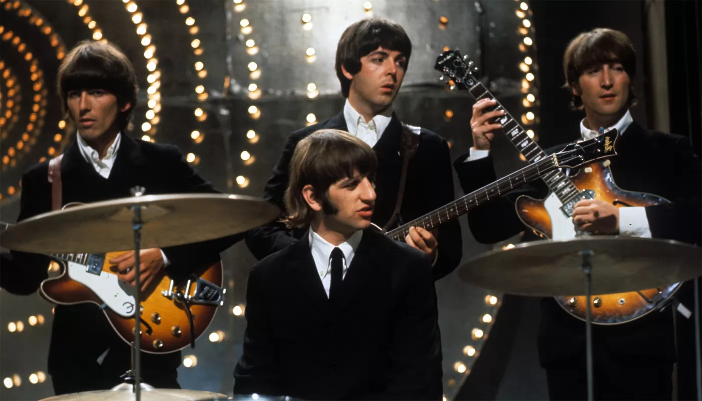 РЎСЌРј Мендес снимет четыре фильма Рѕ РіСЂСѓРїРїРµ The Beatles